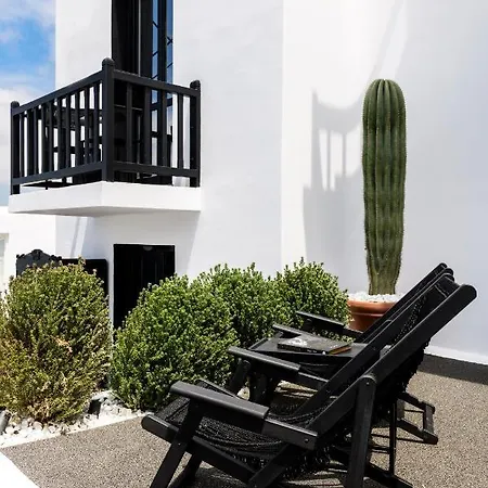 She Mykonos Boutique Hotel